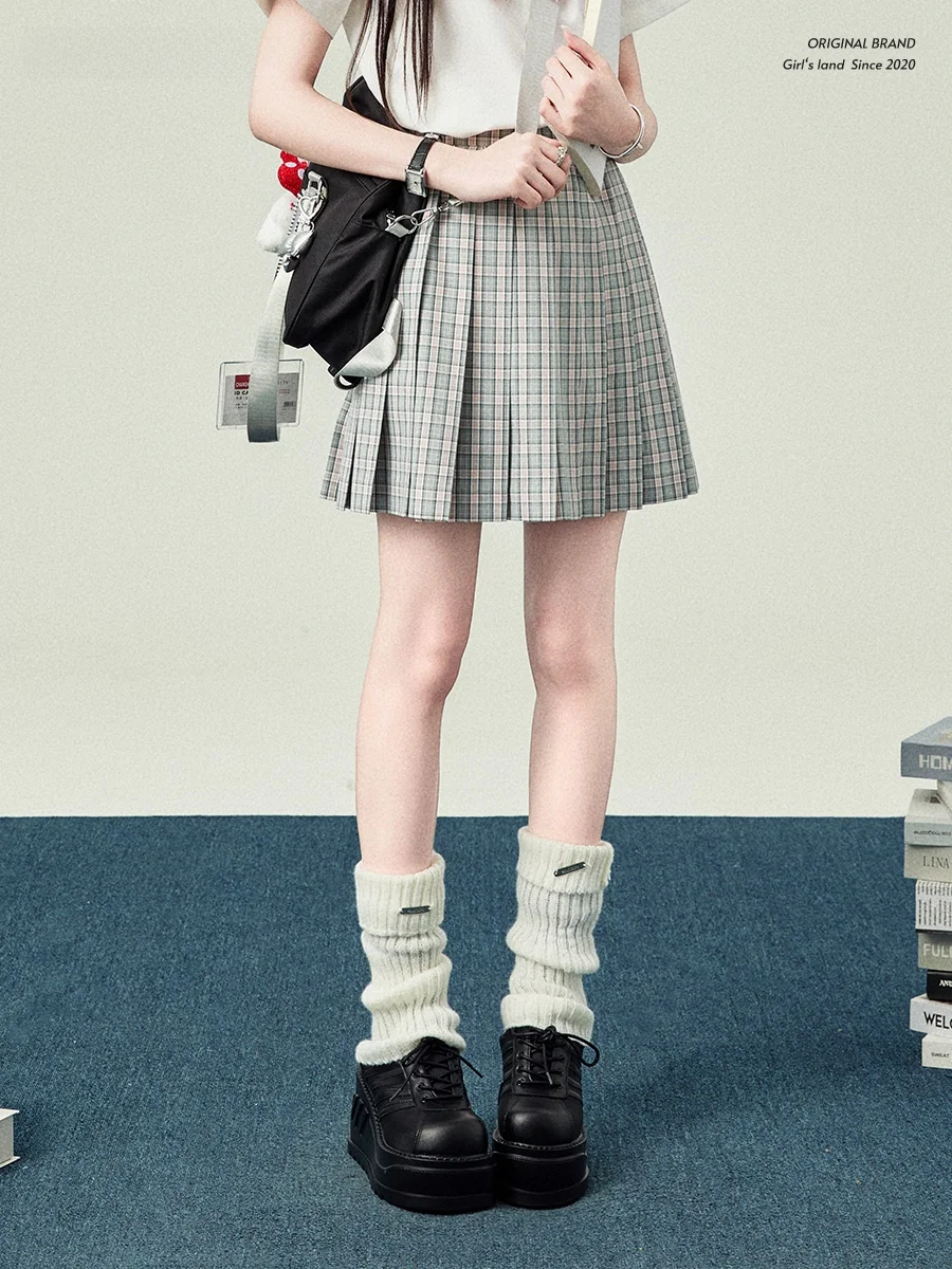 卒業式で着るオリジナルJK制服風チェック柄ミニスカートの選び方と実用性