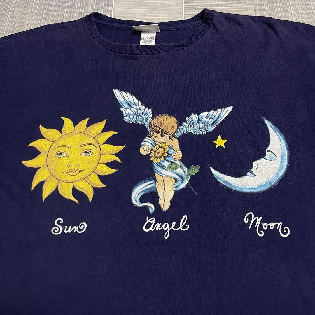 デザイン性のあるTシャツをどう選ぶ？透湿・肩デザインで夏のカジュアルを一気にレベルアップ