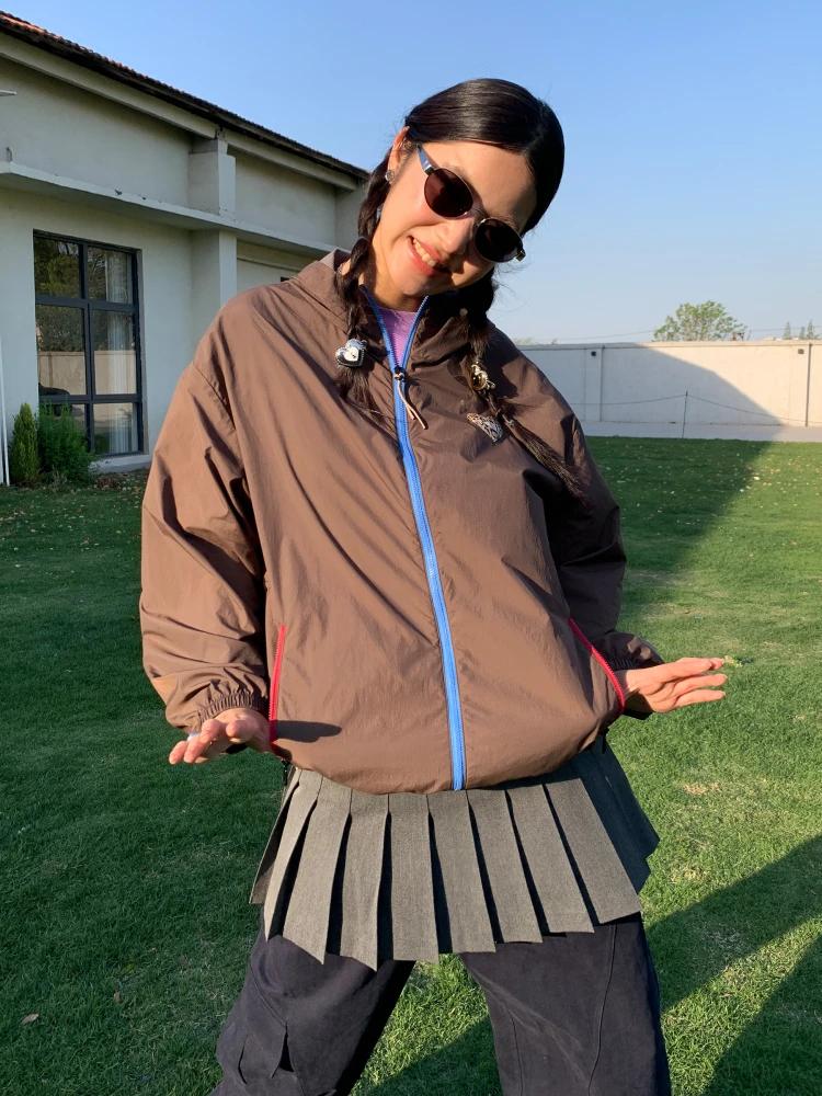軽量エアリーフィーリング紫外線対策ジャケット：UPF50+で長時間 outdoors に適した通勤・アウトドアスタイル
