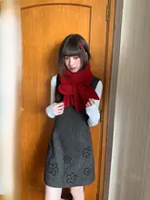 立体花刺繍デザインの背面スリーブワンピース【秋用・ウエスト絞り】