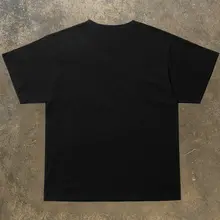 オーバーサイズのコットン短袖Tシャツ【ストリートファッション・スタイル】