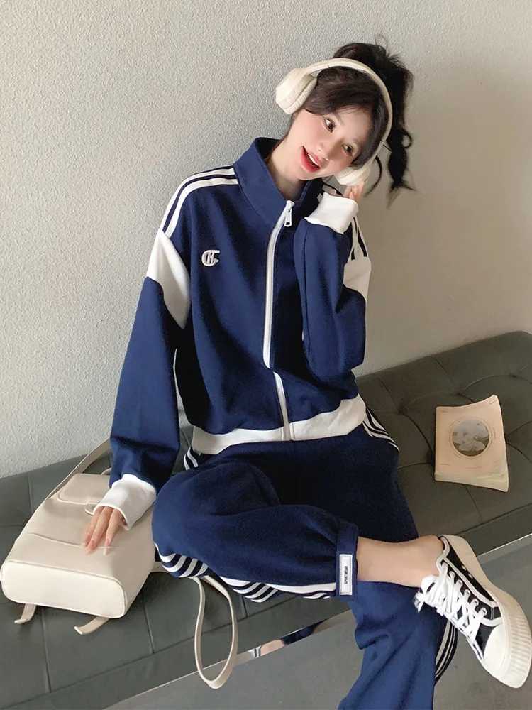 カーディガンとパンツのコーデで迷うなら、この1セットが救う理由は？