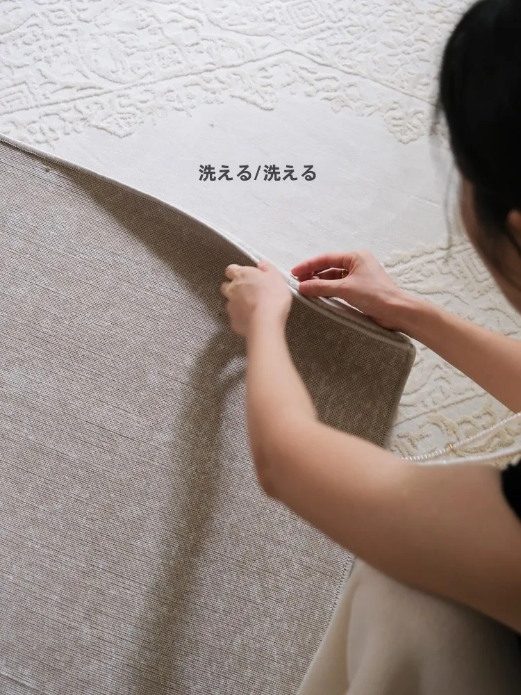 手作りペルシャ風ラグマット：シルク使用で洗えるリビング用カーペットの実用性と仕上がり