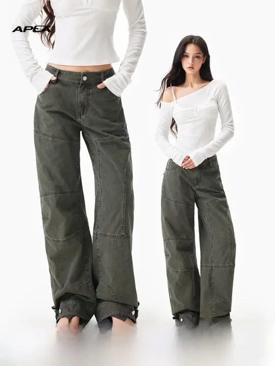 復古スタイルのワイドレッグカーゴパンツ【水洗い加工・斜めデザイン】