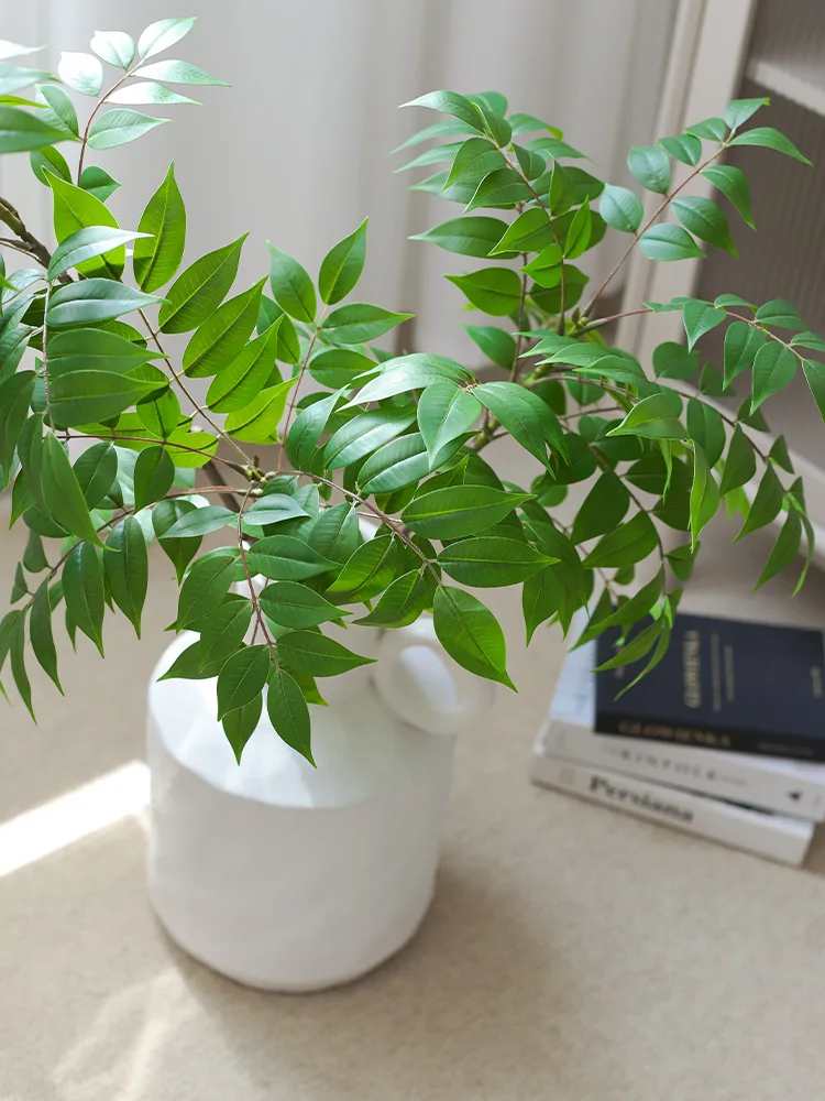 韓国インテリアを再現｜カフェ風部屋の作り方 - 大型造花観葉植物【南天竹】の高さと設置ガイド
