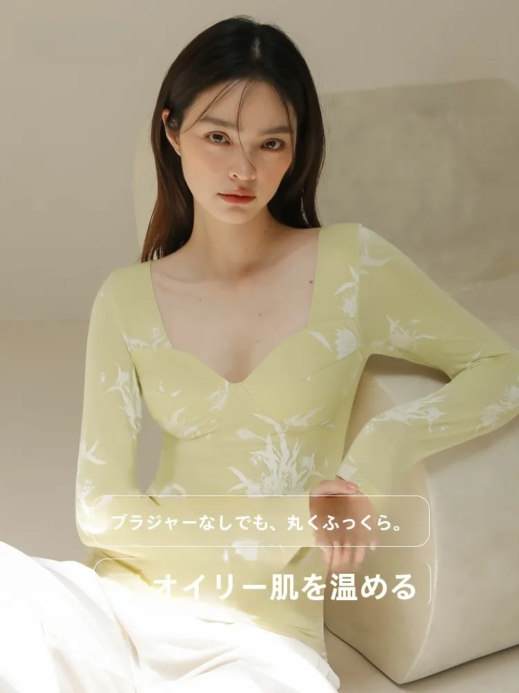極上の柔らかさの吸湿発熱インナー：暑さを感じない20代の日常着としての実用性