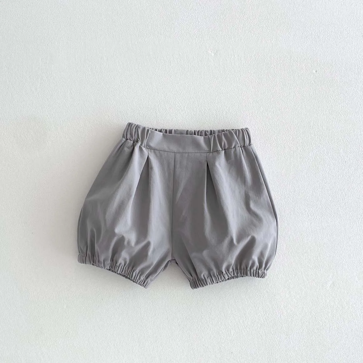 1歳の男の子バースデーにどんな服がおすすめ？イギリス風のアカデミースタイルが今、注目されている理由
