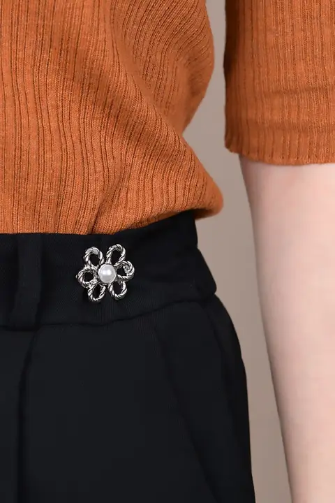 デニムパンツ用ウエスト調整クリップ【フィット感向上・花柄デザイン・縫製不要】