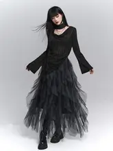 黒色の美しいラウンドネック長袖透かしシャツ【薄手・秋用】