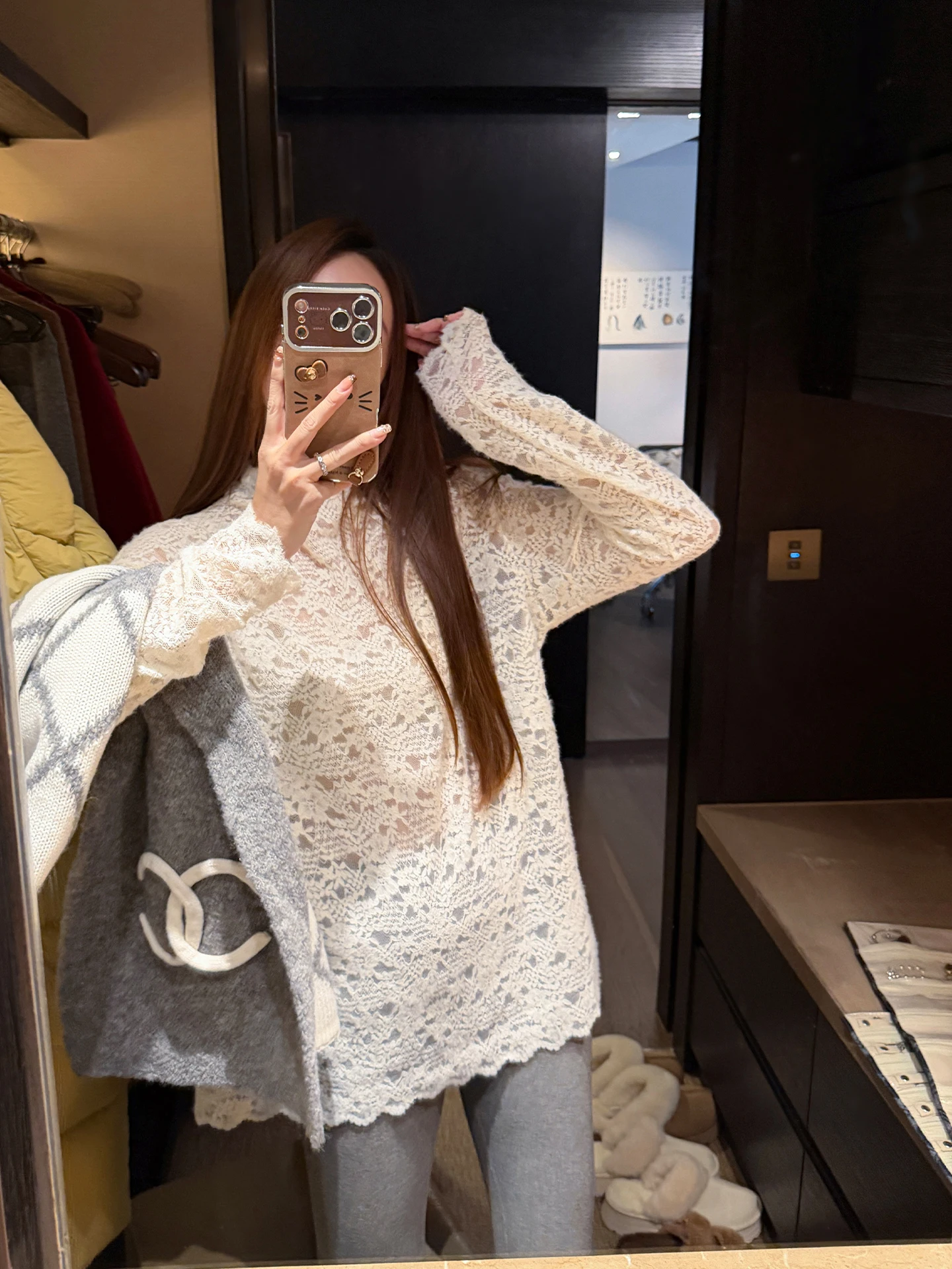 通勤スタイルに悩むあなたへ：Tシャツの下に着る長袖をどう選ぶべきか？