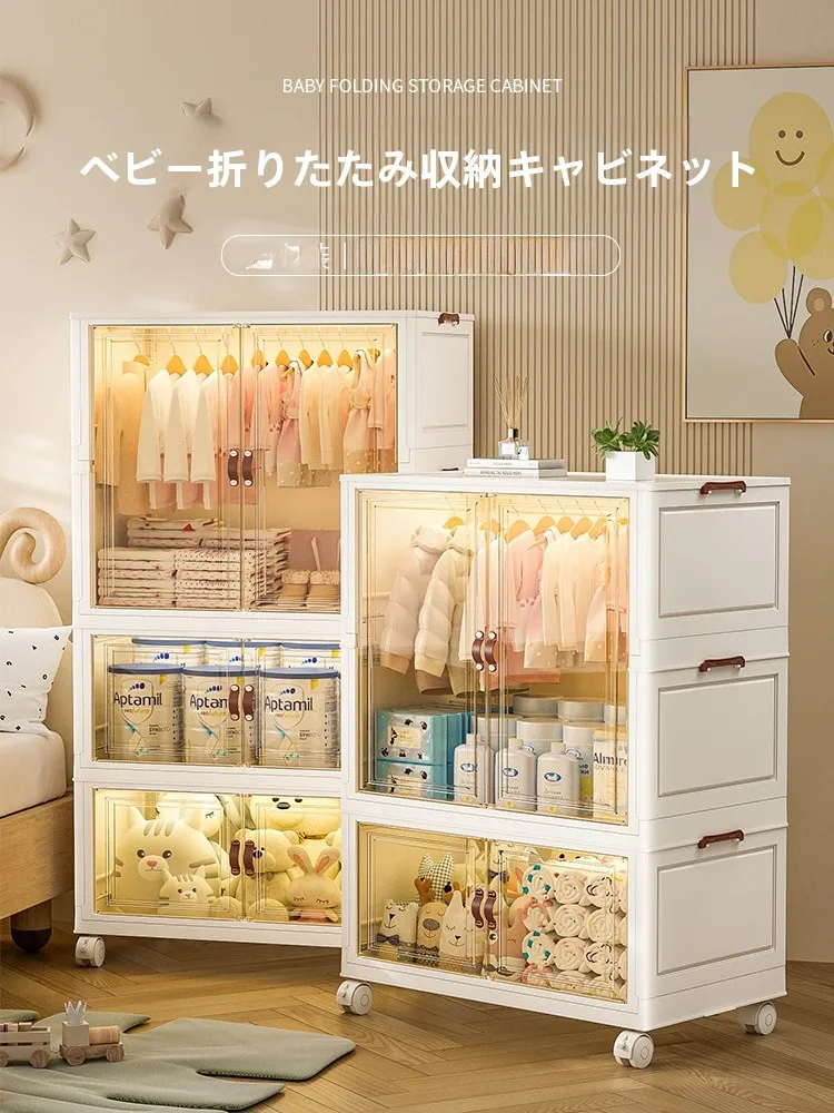 リビング用収納キャビネット：シンプルなデザインでおもちゃや衣装を効率的に管理