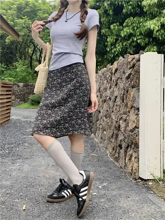 高腰フラワープリント 膝丈スカート【エレガント・夏用・Aライン・大きいサイズ】（セットアップ対応）