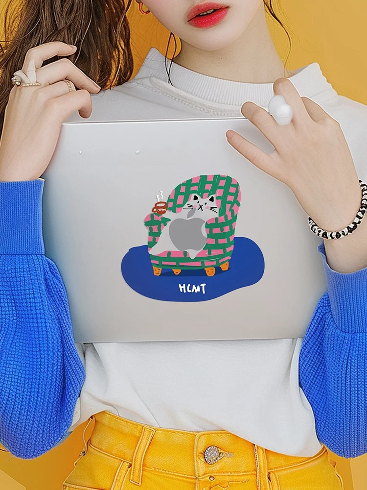 MacBookカバーはどんなものを使えばいいの？通勤・独居・カスタムデザインに合わせた選び方を徹底解説