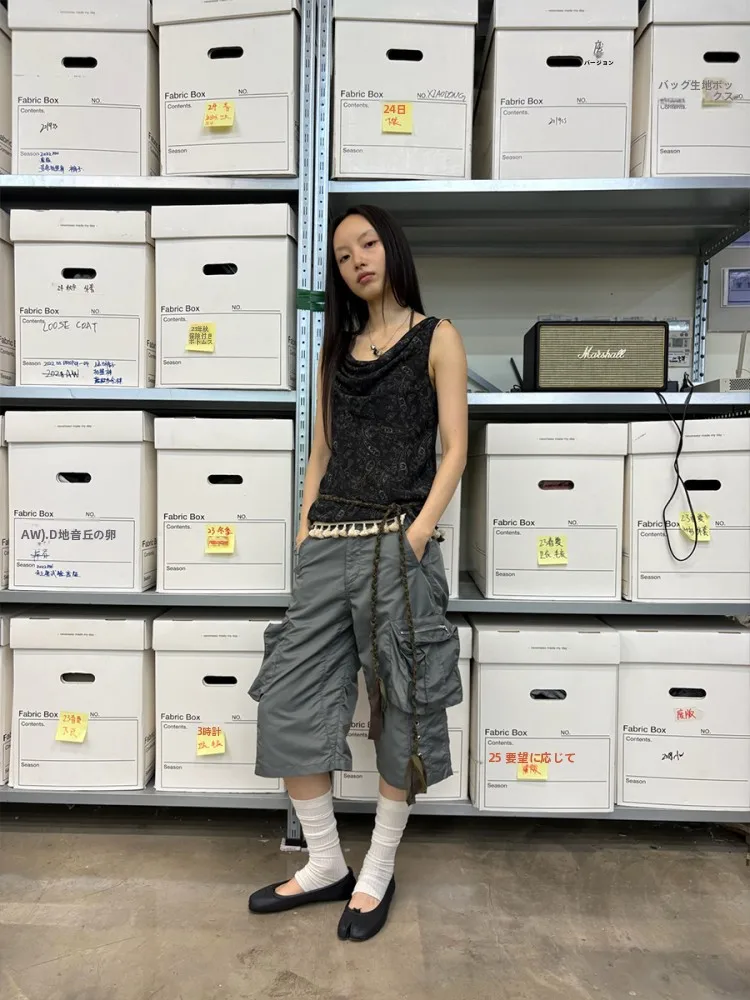 クール女子が選ぶ、夏の1枚としてどうすべきキャミソールは？