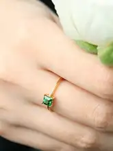 18K金 エメラルドカットのリング【女性用・純銀・高級感あふれるデザイン・贈り物に最適】