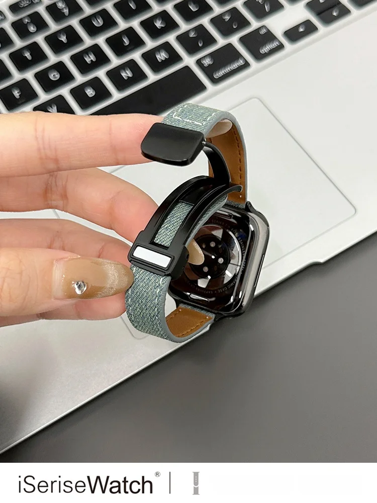 Apple Watchのゴールドに合うバンドはこれ！？レザーとデニムの磁気バンドが夏のスタイルを救う理由
