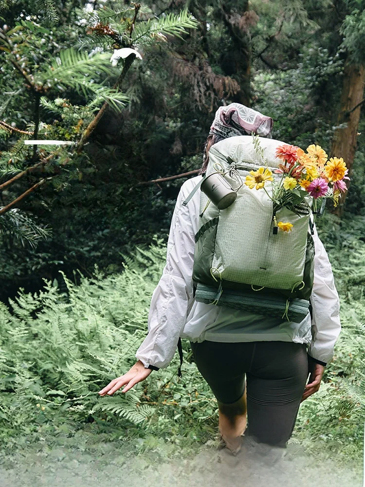 大容量軽量バックパック：every day carry に最適なアウトドア・通勤用25Lモデル