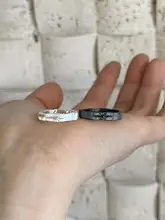 ラウンドデザインの六角星ダイヤモンドリング【カップル向け・輝きのあるキュービックジルコニア・上品な雰囲気】（セットアップ対応）
