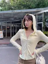 極上の柔らかさのフィッシュボーンUVカットパーカー【通気性・フード付き・ヨガ用】