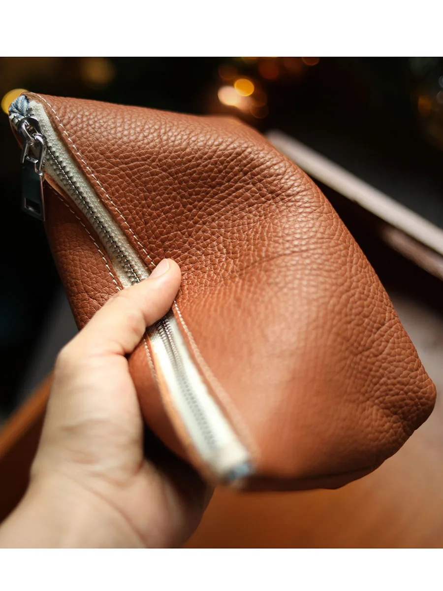 レザー製大容量メンズクラッチバッグ：シンプルデザインでカメラとスマホを収納