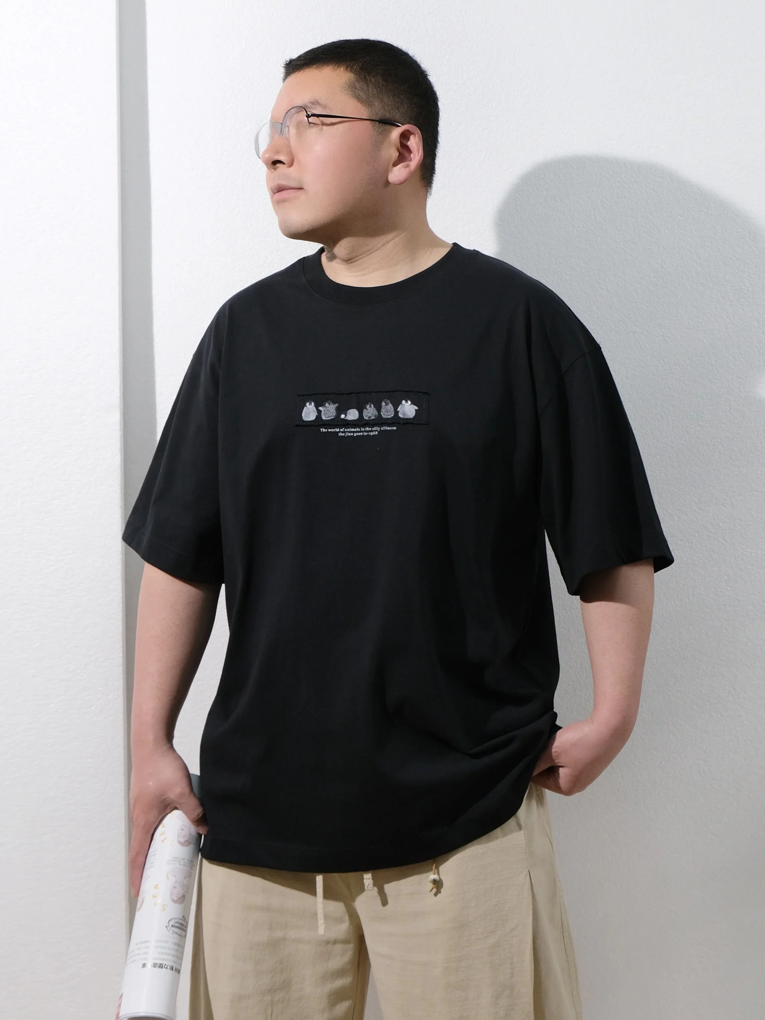 ビッグシルエットを着るなら、この小企鹅Tシャツが救ってくれる？