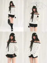 星柄プリントのオフショルダートップス【リバーシブル・ゆったりフィット】