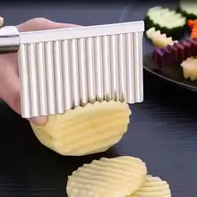 波型ステンレス製キッチンナイフ【多用途・野菜・フルーツカット用】