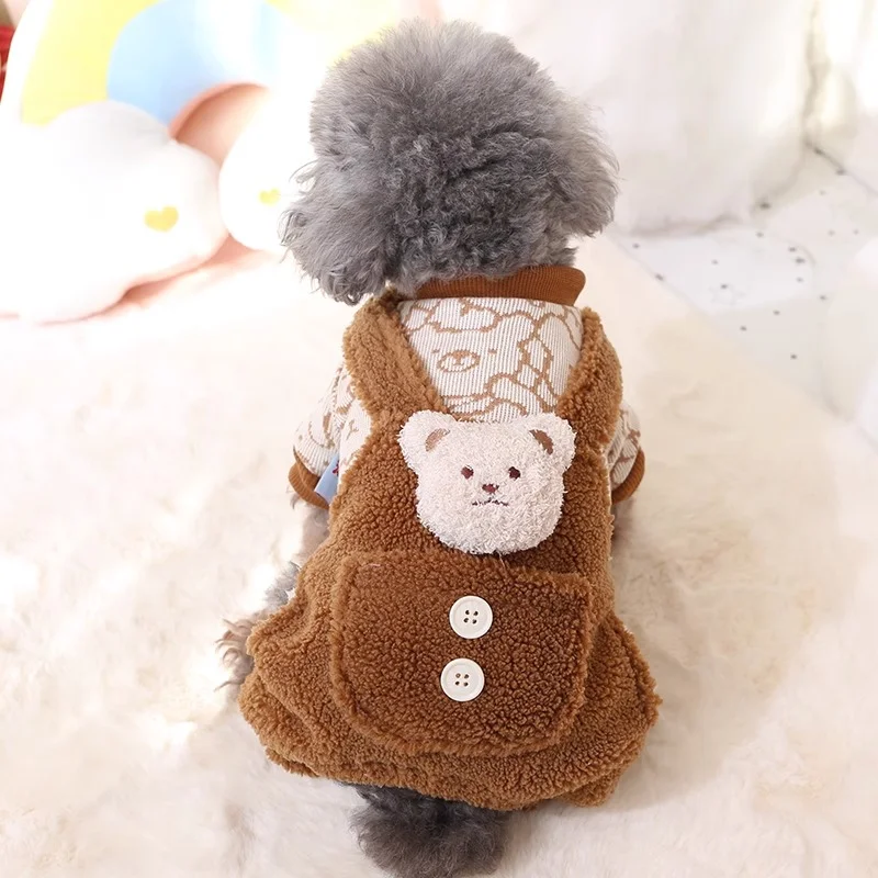 犬の服にどんなデザインが合う？冬の寒さに負けない、かわいいサロペットの選び方