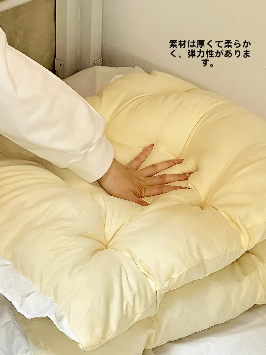 大きなクッションを選ぶときに迷うのは、本当にサイズの問題なのか？