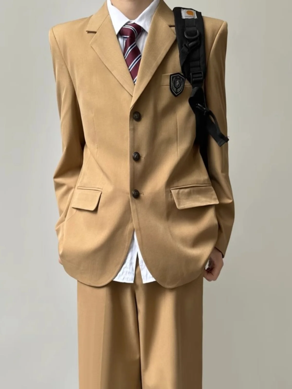 スーツ チェスターコート は本当に通勤に合うのか？木村叔の春用中長丈スーツジャケットが答えをくれる