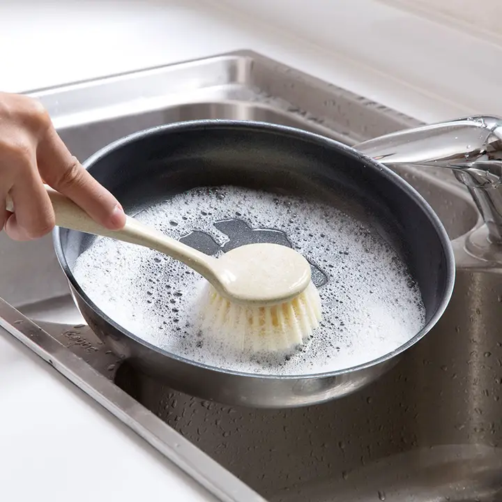 鍋用ブラシ キッチン用具 シンクとコンロ用のロングハンドルブラシ
