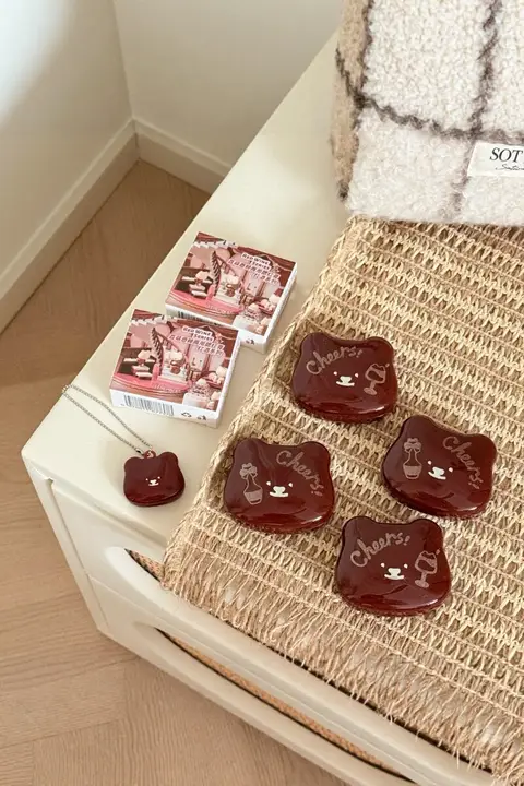 赤ワインシリーズ！唇と頬に使えるクリームチーク【多用途・秋冬用】
