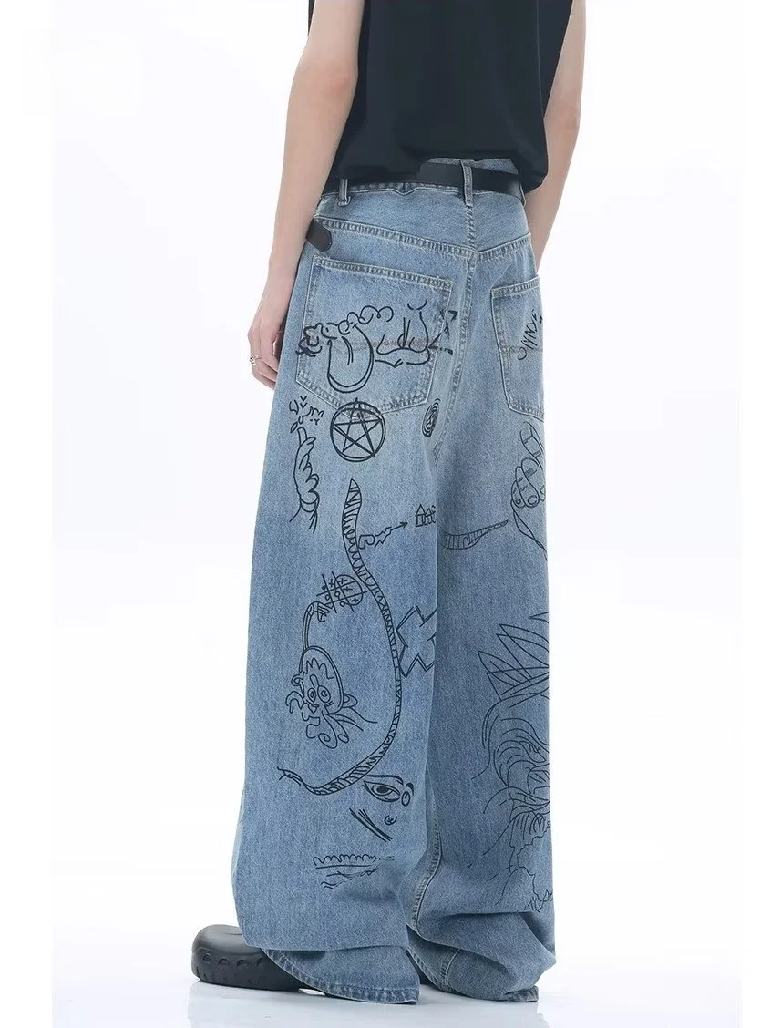 カーゴパンツ メンズ コーデ 完全ガイド｜手描きグラフィックデニムの心の余白を創る