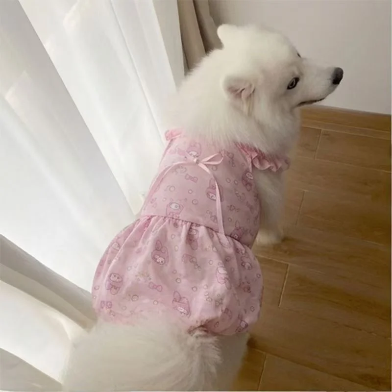 可愛いデザインの犬用ドレス：中型・大型犬対応のチュールスカートで四季を楽しむ
