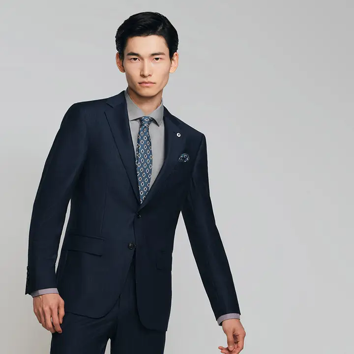 高級感あるウールシルクブレザー【ビジネスカジュアル・スリムフィット・結婚式用】
