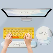 水彩デザインのマウスパッド【手首サポート・シリコン製・オフィス用】