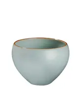 茶碗 主人 使用シーン 陶器 レトロ オープン 冷裂模様