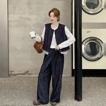 洗練されたデザインのベストとワイドパンツ 【秋用・ゆったりとしたシルエット・カジュアルスタイル】（セットアップ対応）