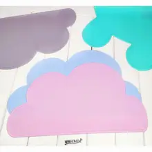 北欧デザインのペット用フロアマット【犬猫用・シリコン製・滑り止め・防水】