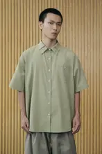 レトロ風ストライプシャツ【グリーン・コットン・ルーズフィット・ダブルカラー】