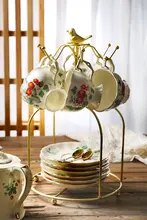 ストロベリーデザインの金縁陶器コーヒーカップ＆プレートセット【ティーポット付き・復古スタイル・優雅なアフタヌーンティー用】