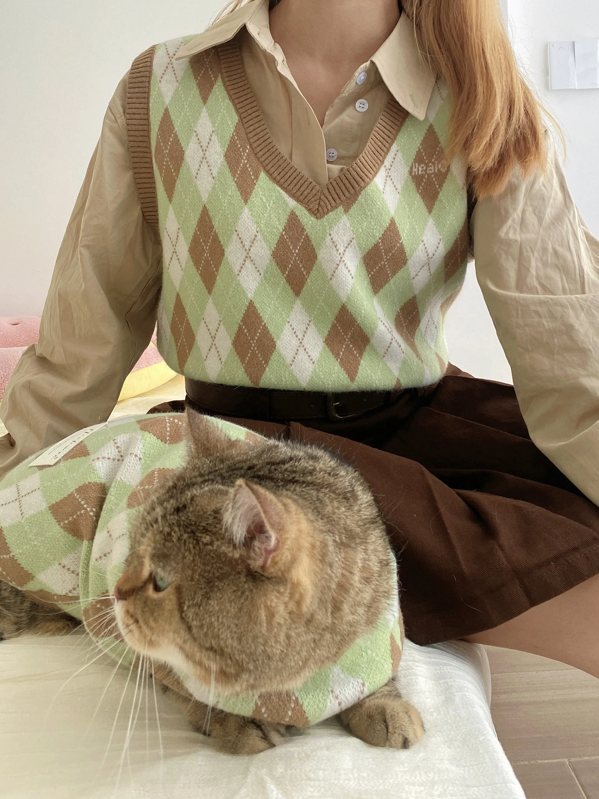 親子兼用ニットベスト：猫犬デザインと毛玉防止機能の実用性を検証