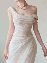 軽やかで夢幻的なウエディングドレス【フィッシュテールデザイン・フランス風・結婚式用】（セットアップ対応）