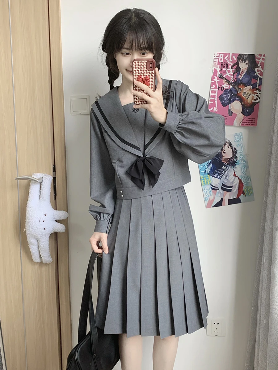 制服風の長袖水手服をどう選ぶ？優雅さと実用性を両立するベストな選び方とは
