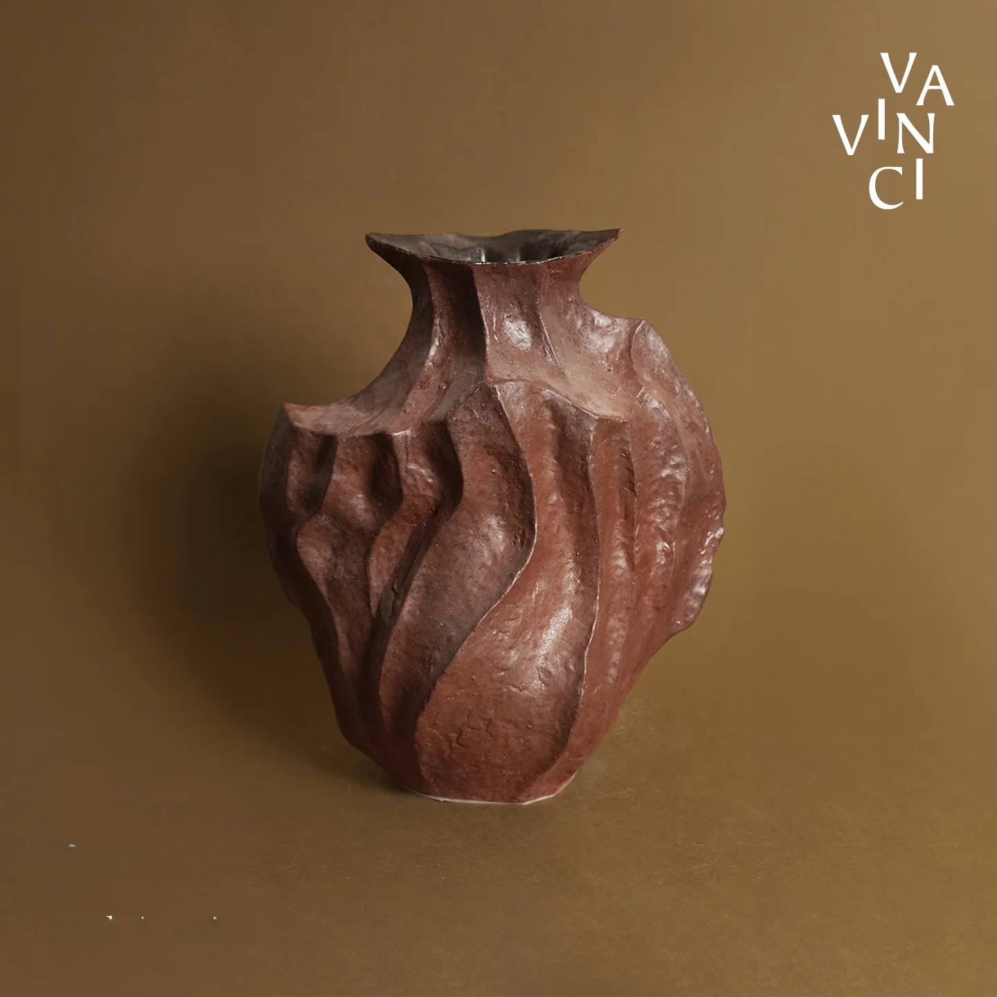 ビンテージ風中華スタイルの アート陶器花瓶：インテリアに合う不規則デザインの選定ガイド