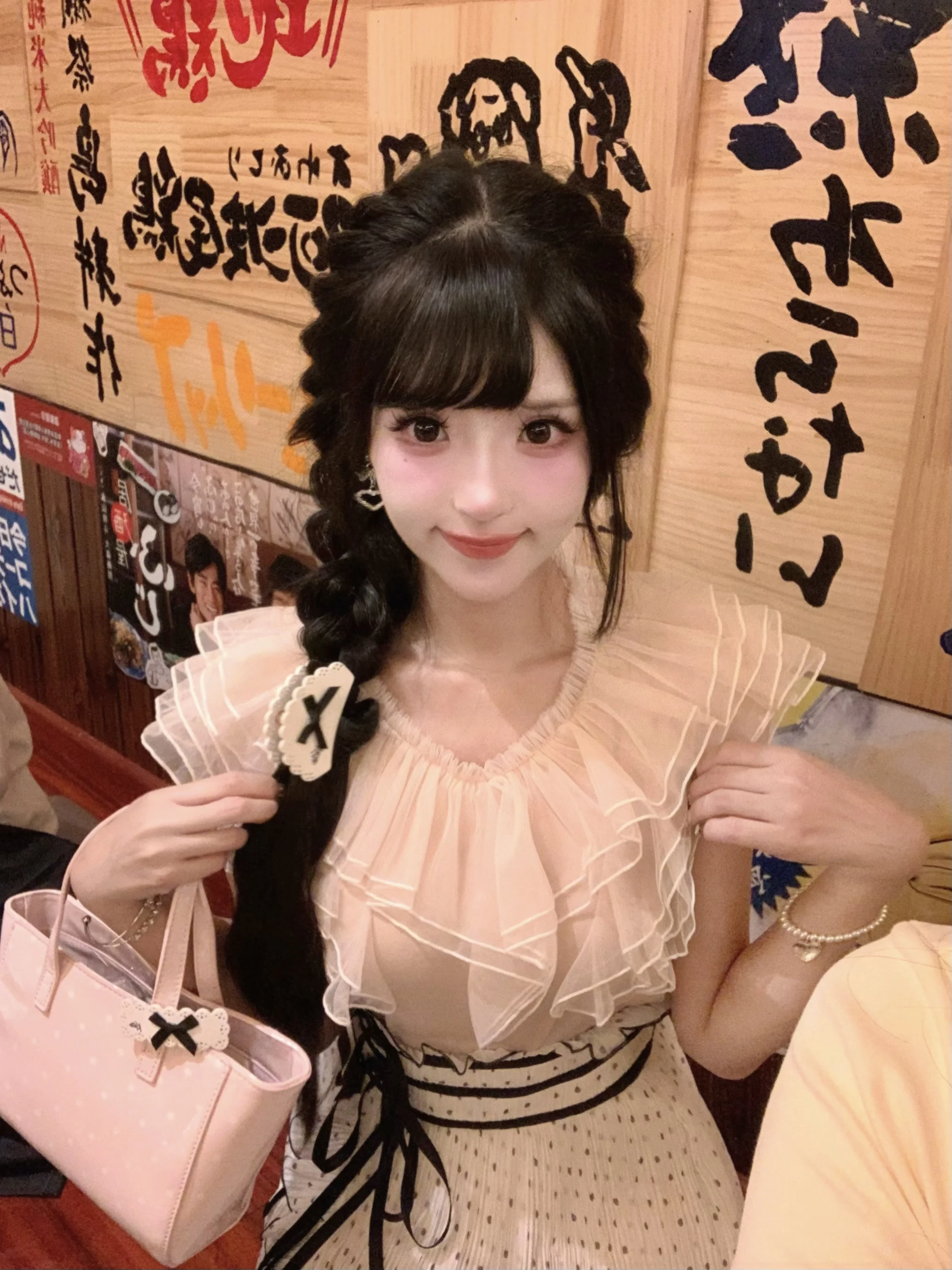 綺麗めギャルの取り入れ方は？3つのアイテムで実現する、日常に溶け込むスタイルの秘訣