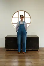 魅力的なデニムパンツとスカート【デザイン性・スタイリッシュ】（セットアップ対応）