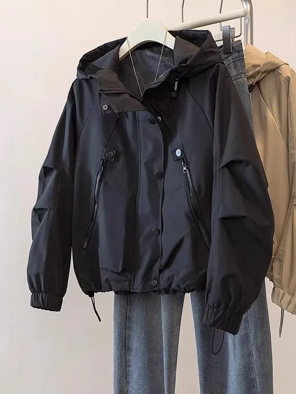 春先に着るジャケットは、本当に「厚手」でいいの？