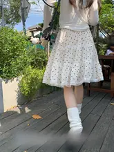 ドット柄のフレアスカート【春用・レースデザイン・フィット・ミディ丈】（セットアップ対応）