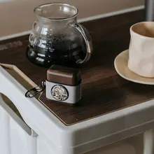 ハンドメイドのパンク風レトロイヤフォンケース【Apple AirPods対応・本革仕上げ・高級感】